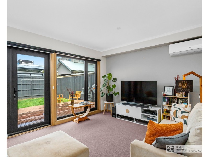 32b Railway Street South, Altona VIC 3018
