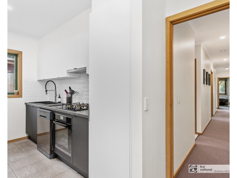 32b Railway Street South, Altona VIC 3018