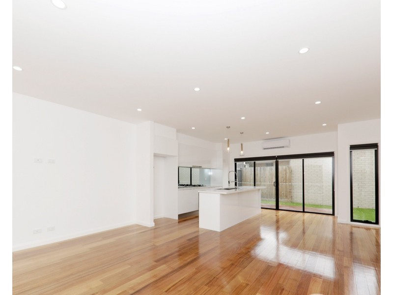 3 Farrington Avenue, Altona North VIC 3025