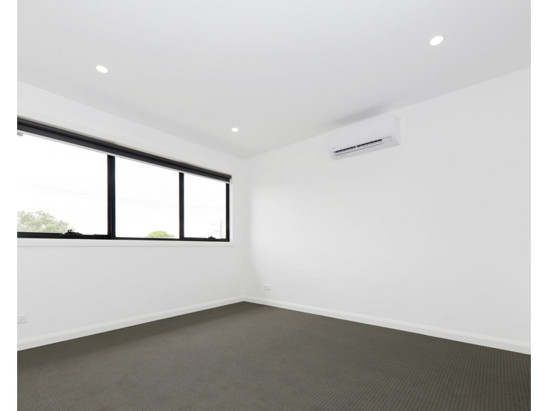 3 Farrington Avenue, Altona North VIC 3025