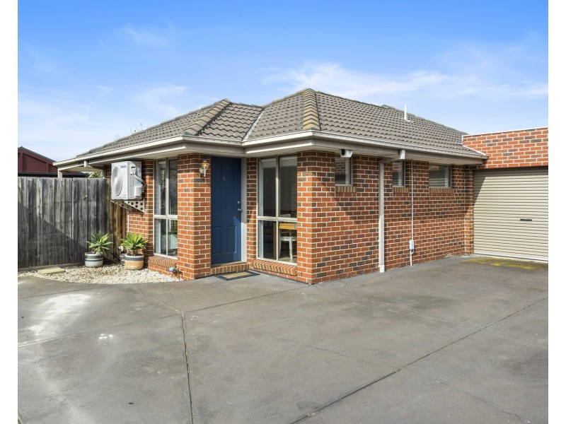 4/9-11 Hall Avenue, Altona Meadows VIC 3028