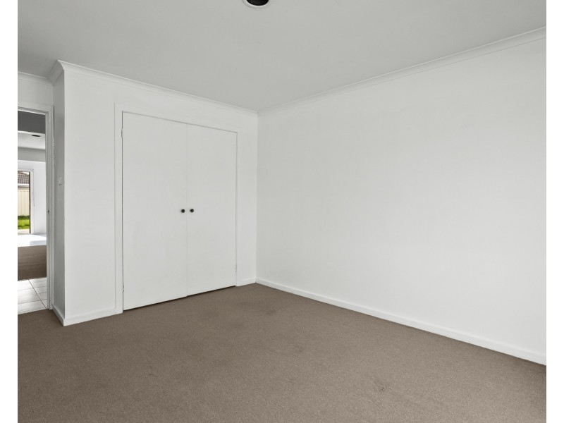 4 Carling Court, Altona Meadows VIC 3028