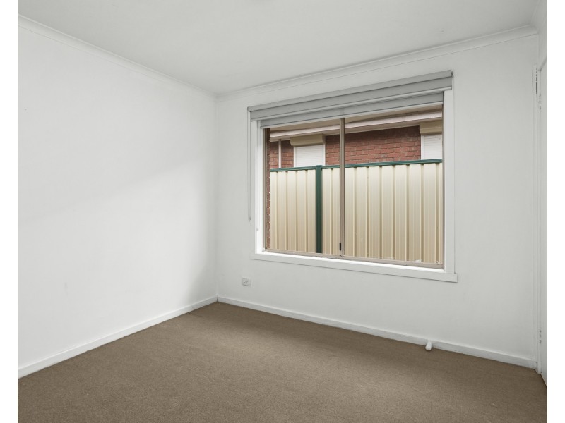 4 Carling Court, Altona Meadows VIC 3028