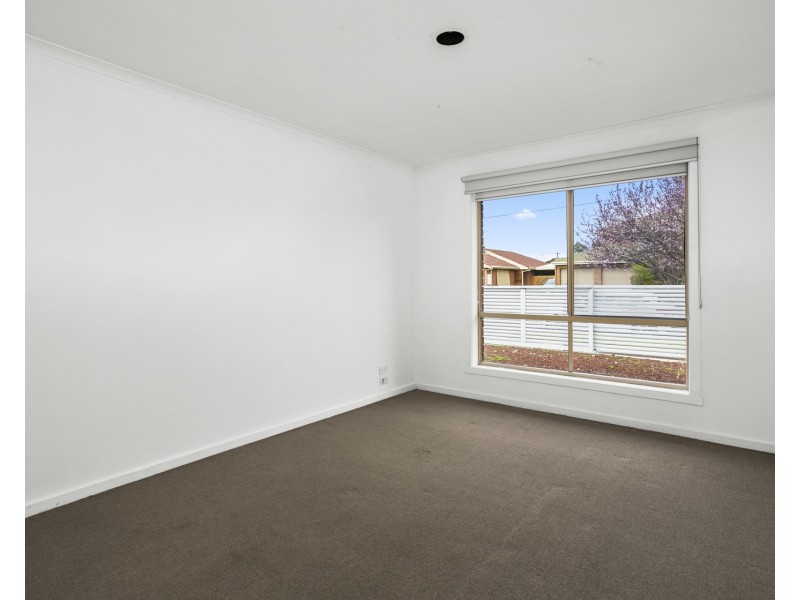 4 Carling Court, Altona Meadows VIC 3028