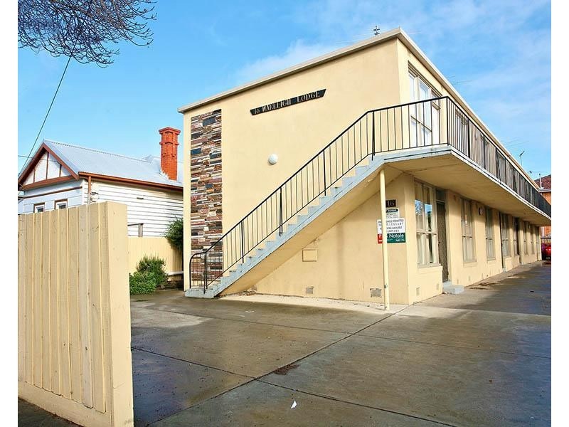 2/16 Warleigh Road, West Footscray VIC 3012