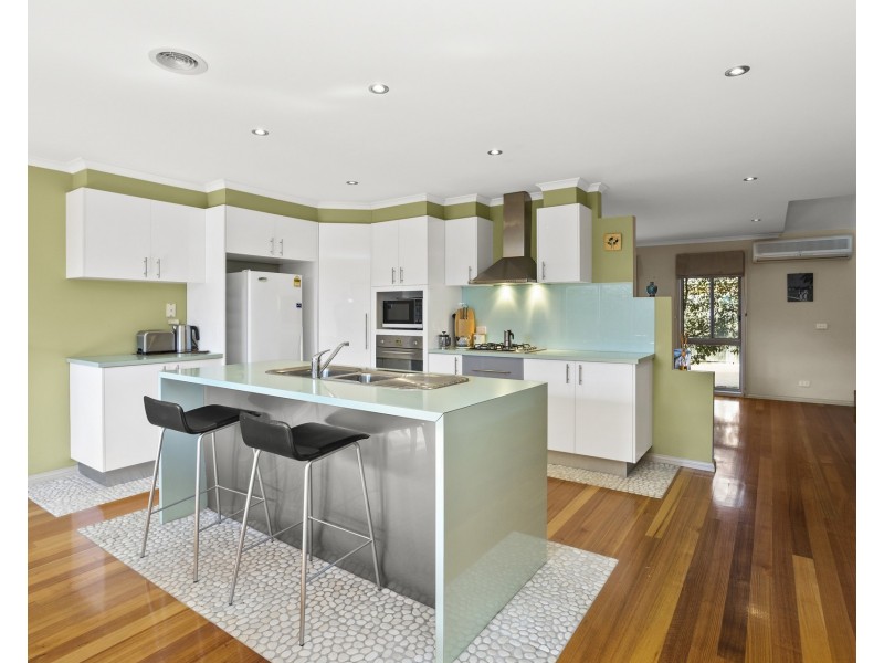 2/275 Queen Street, Altona VIC 3018