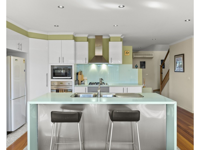 2/275 Queen Street, Altona VIC 3018