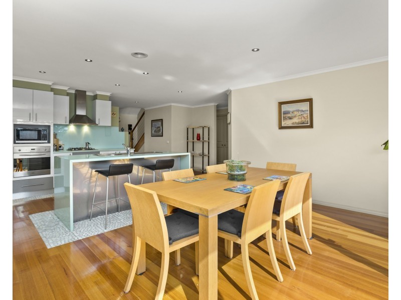 2/275 Queen Street, Altona VIC 3018