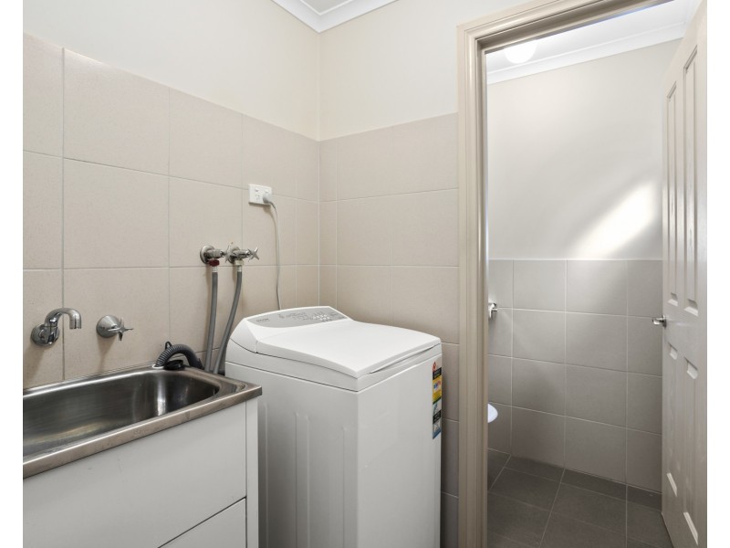 2/275 Queen Street, Altona VIC 3018