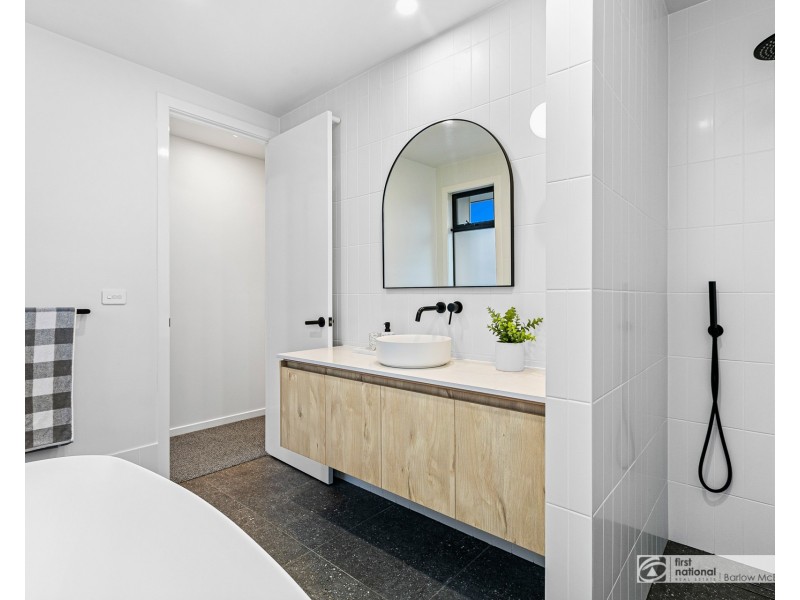 5a Curtin Court, Altona VIC 3018