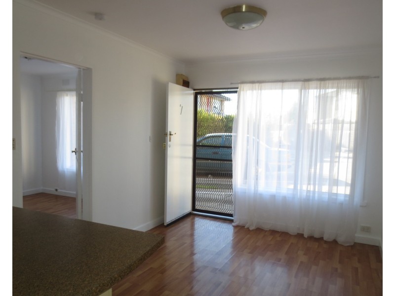 7/2 Stenhouse Avenue, Brooklyn VIC 3012