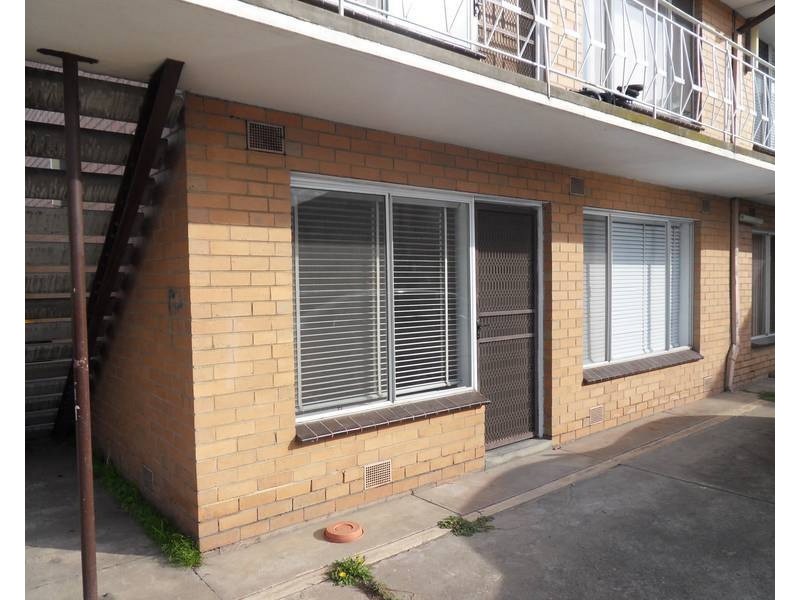 7/2 Stenhouse Avenue, Brooklyn VIC 3012