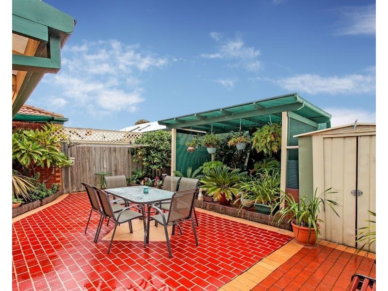 61 Linnet Street, Altona VIC 3018