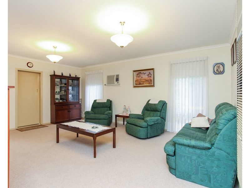 61 Linnet Street, Altona VIC 3018