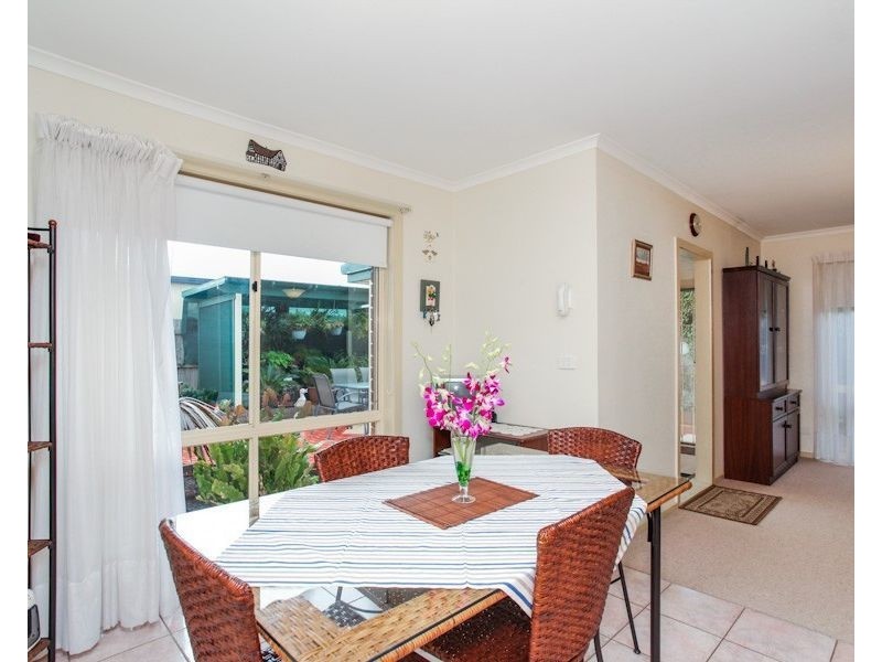 61 Linnet Street, Altona VIC 3018