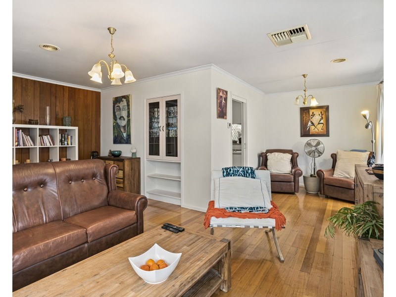136 Grieve Parade, Altona VIC 3018