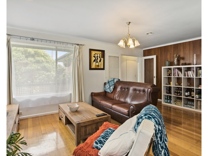 136 Grieve Parade, Altona VIC 3018