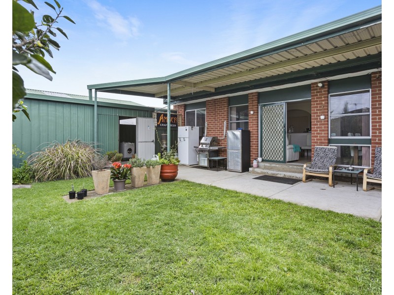 136 Grieve Parade, Altona VIC 3018
