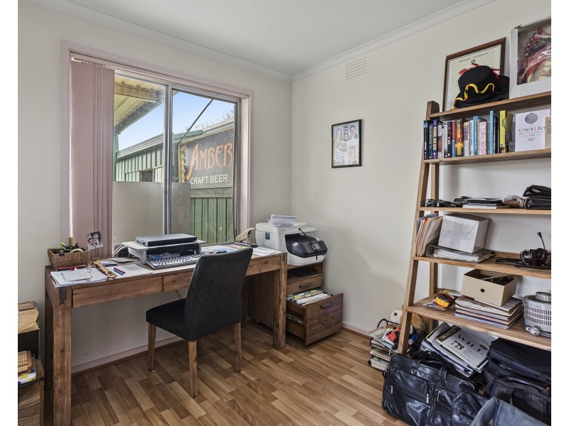 136 Grieve Parade, Altona VIC 3018