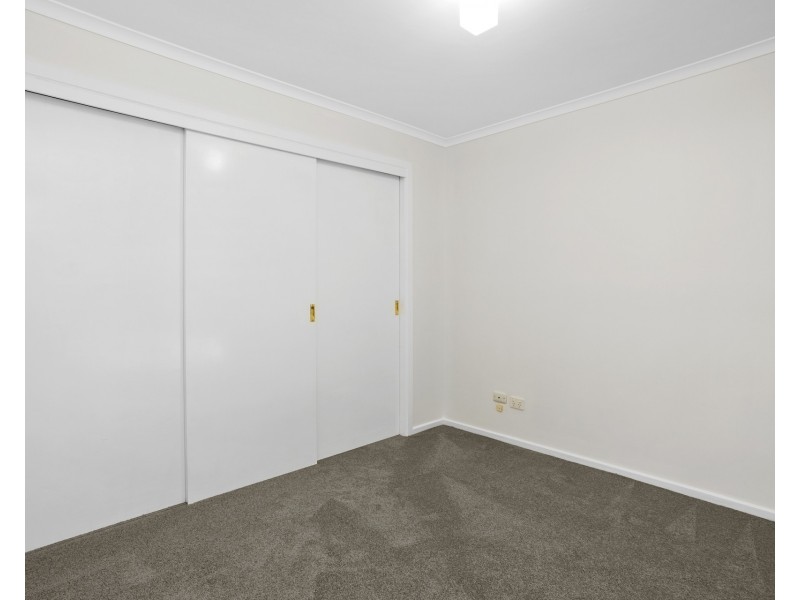 8 Nielsen Court, Altona Meadows VIC 3028