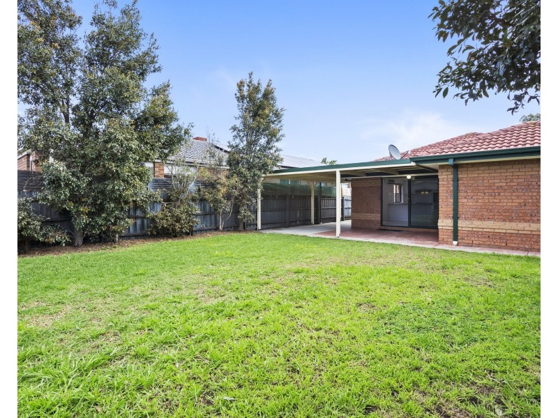 8 Nielsen Court, Altona Meadows VIC 3028
