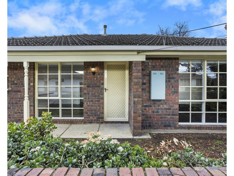 18 Waratah Street, Seaholme VIC 3018