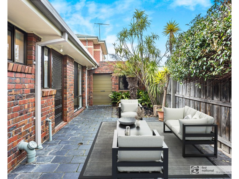 18 Waratah Street, Seaholme VIC 3018