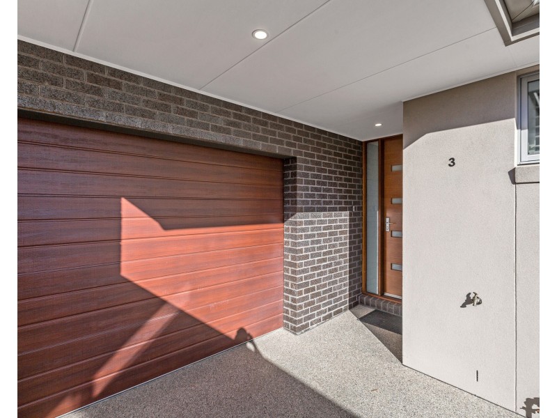 3/42 Linnet Street, Altona VIC 3018