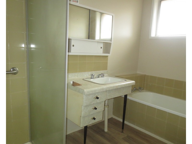 58 Mcintyre Drive, Altona VIC 3018