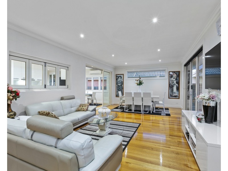 2 Pollard Court, Altona VIC 3018