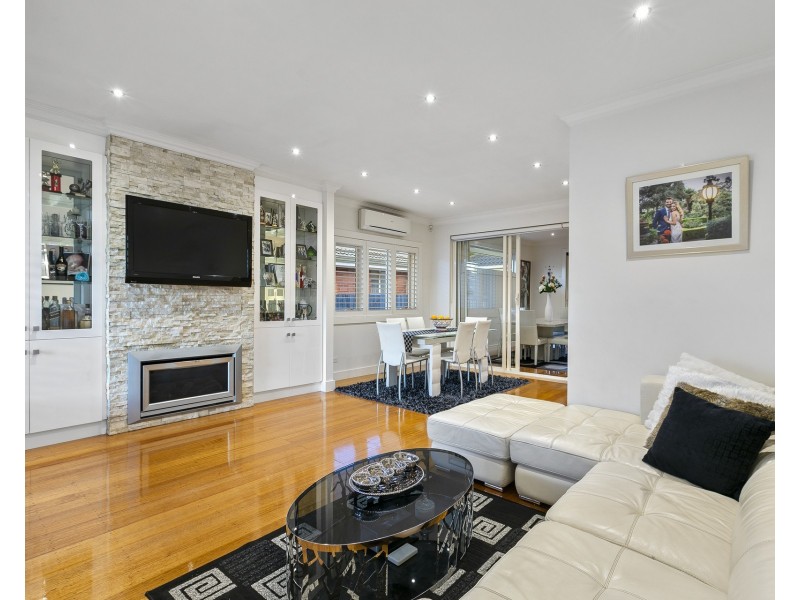 2 Pollard Court, Altona VIC 3018