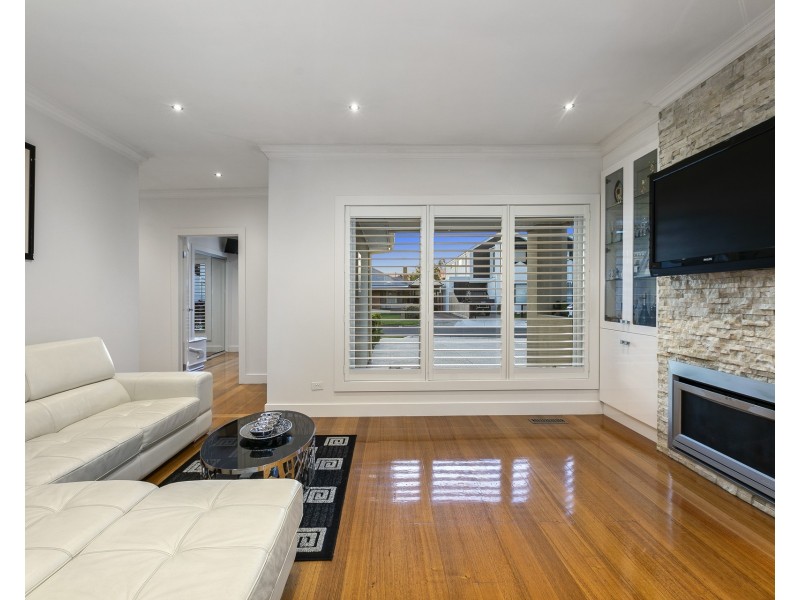 2 Pollard Court, Altona VIC 3018