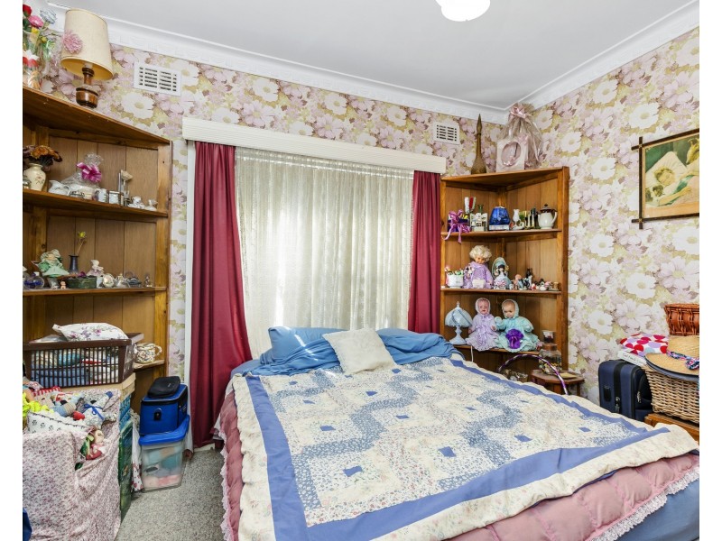 4 Den Dulk Avenue, Altona VIC 3018