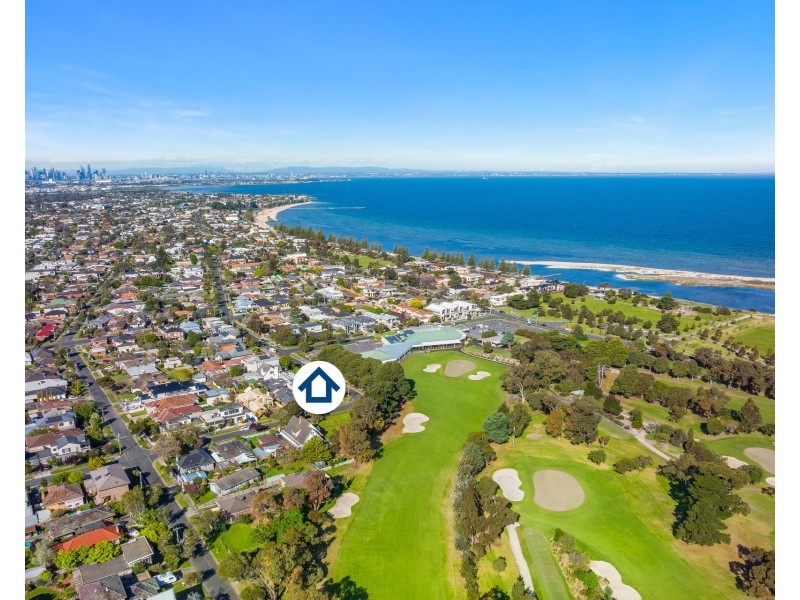 4 Den Dulk Avenue, Altona VIC 3018