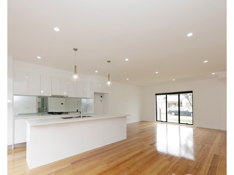 1 Farrington Avenue, Altona North VIC 3025