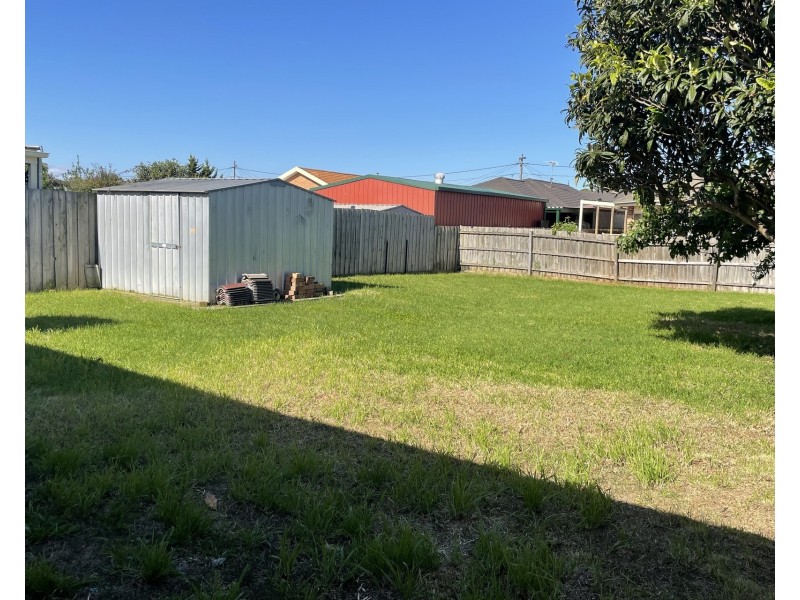 11 Carr Court, Altona Meadows VIC 3028