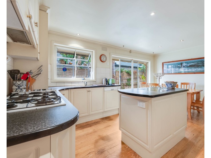 30 Noordenne Avenue, Seaholme VIC 3018