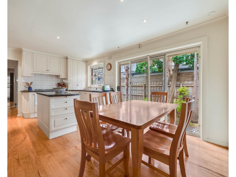 30 Noordenne Avenue, Seaholme VIC 3018