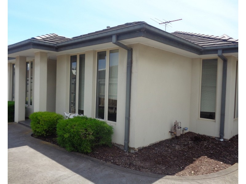 2/15 Webb Street, Altona VIC 3018