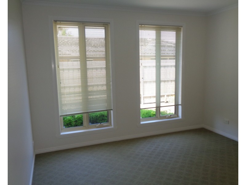 2/15 Webb Street, Altona VIC 3018