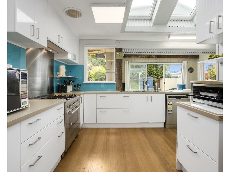 6 Karingal Street, Altona VIC 3018