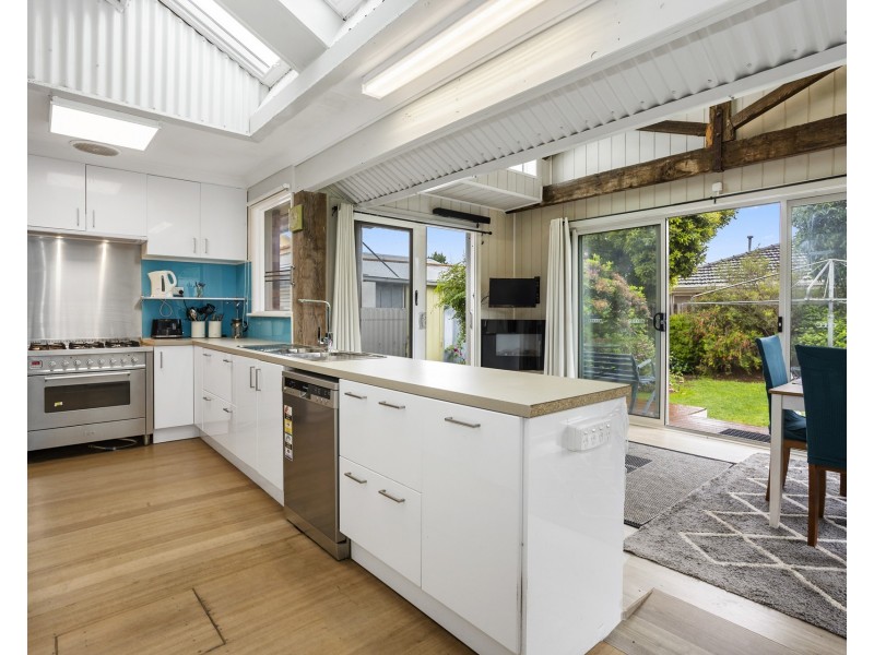 6 Karingal Street, Altona VIC 3018