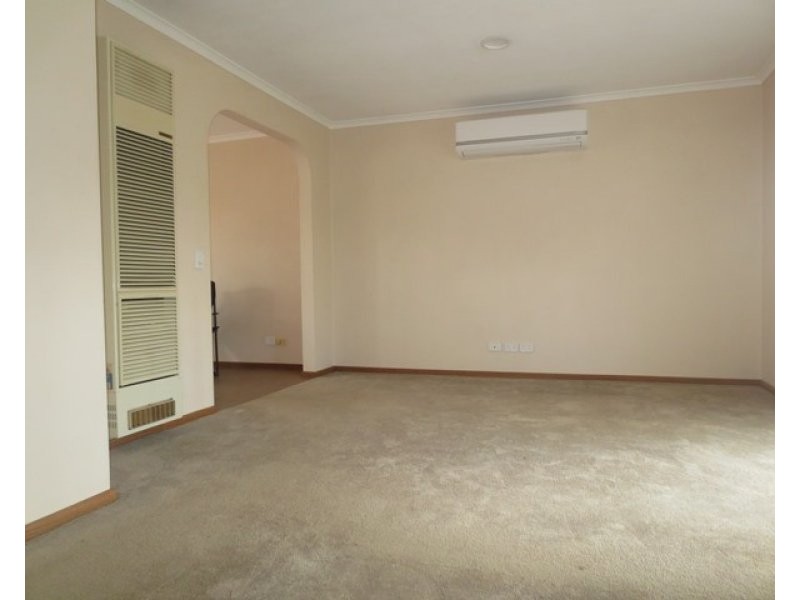 2/19 Romawi Street, Altona VIC 3018