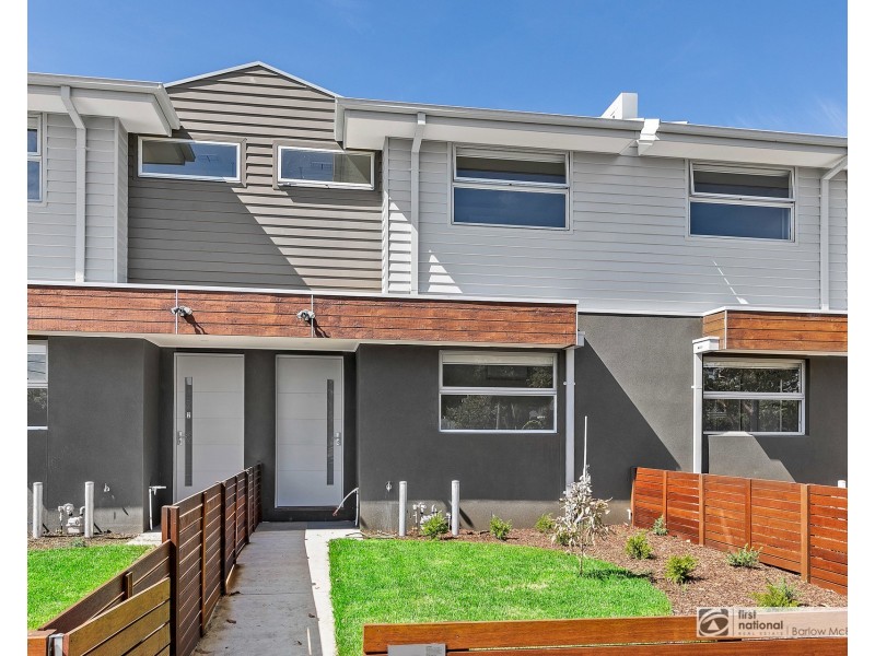 3/100 Civic Parade, Altona VIC 3018