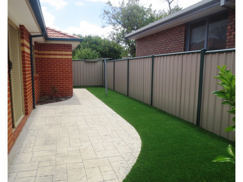 2/19 Upton Street, Altona VIC 3018