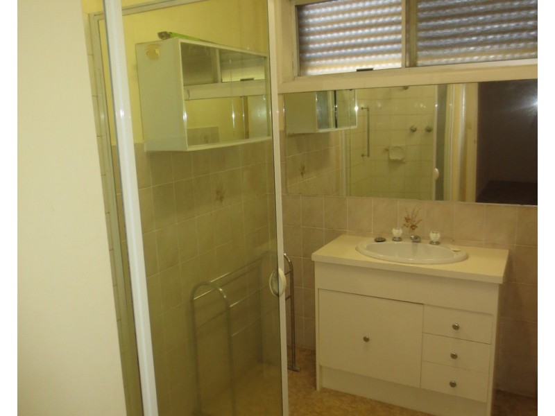 4/24 Davies Street, Altona VIC 3018