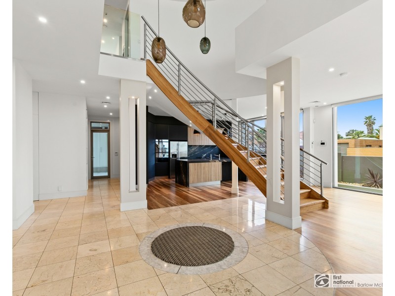 113 Esplanade, Altona VIC 3018