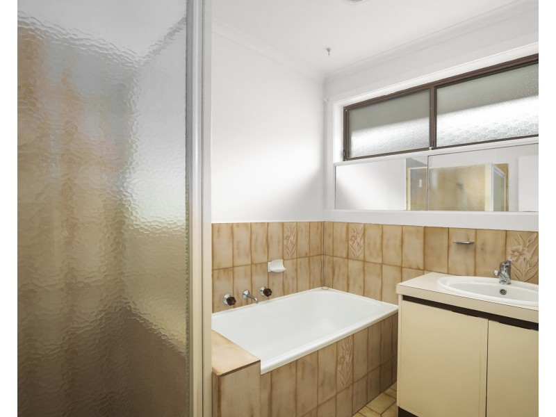 11 Brown Avenue, Altona Meadows VIC 3028