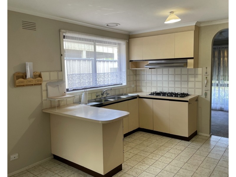 40 Rebecca Crescent, Altona Meadows VIC 3028
