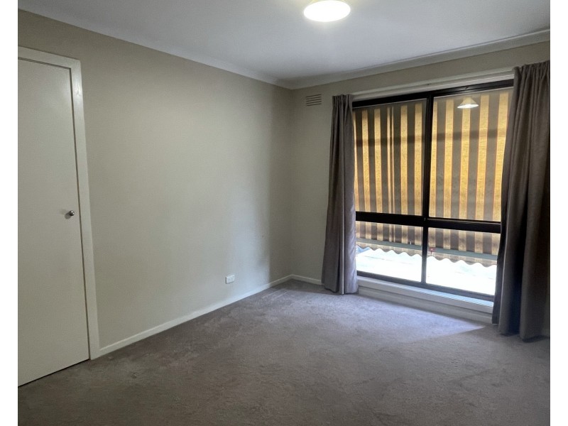 40 Rebecca Crescent, Altona Meadows VIC 3028